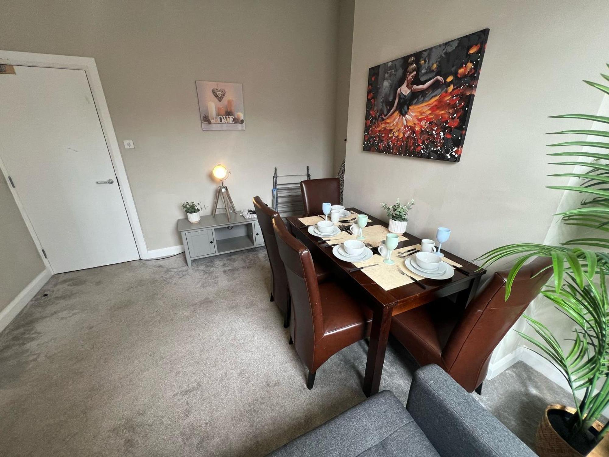 Homestay Street,
